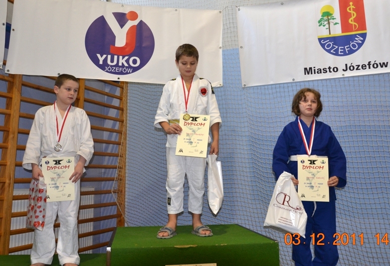 Rocznik 2003/+, kat. 39 kg.