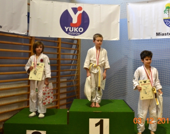Rocznik 2003/+, kat. 25 kg.
