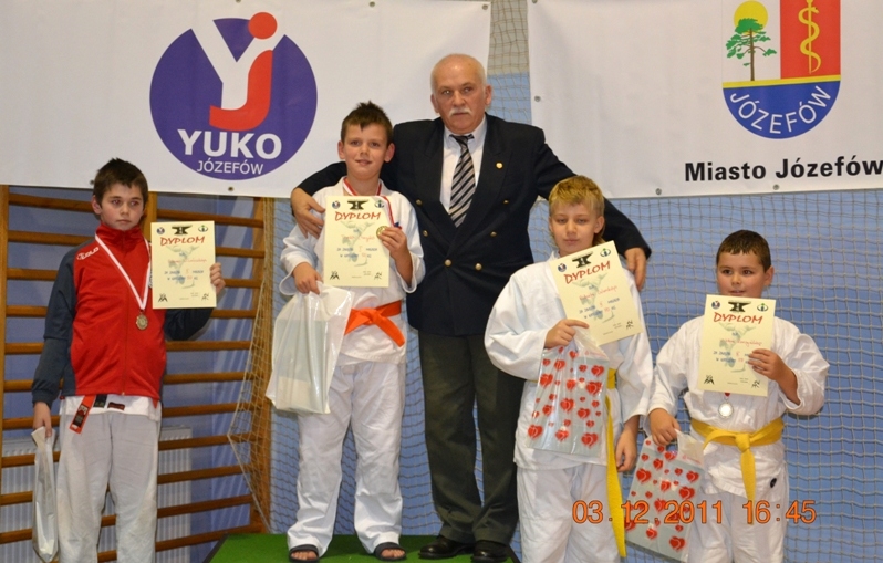 Rocznik 2001/2002, kat. 50 kg.