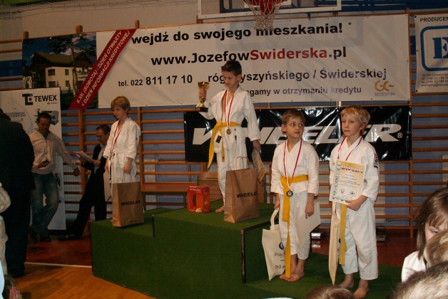 rocznik +2000, kategoria wagowa 26kg.