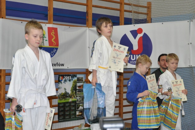 chłopcy 2004/+ - kategoria 30,5kg