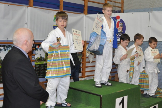 chłopcy 2004/+ - kategoria 32,5kg