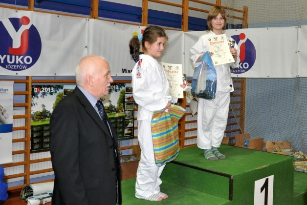 dziewczynki 2004/+ - kategoria 37kg