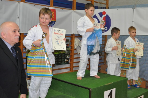 chłopcy 2004/+ - kategoria 37kg