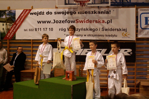 rocznik +2000, kategoria wagowa 30kg.