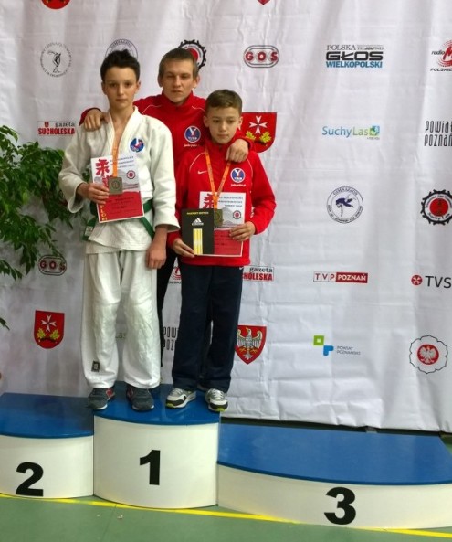 Trener Tomek z Szymonem i Kubą